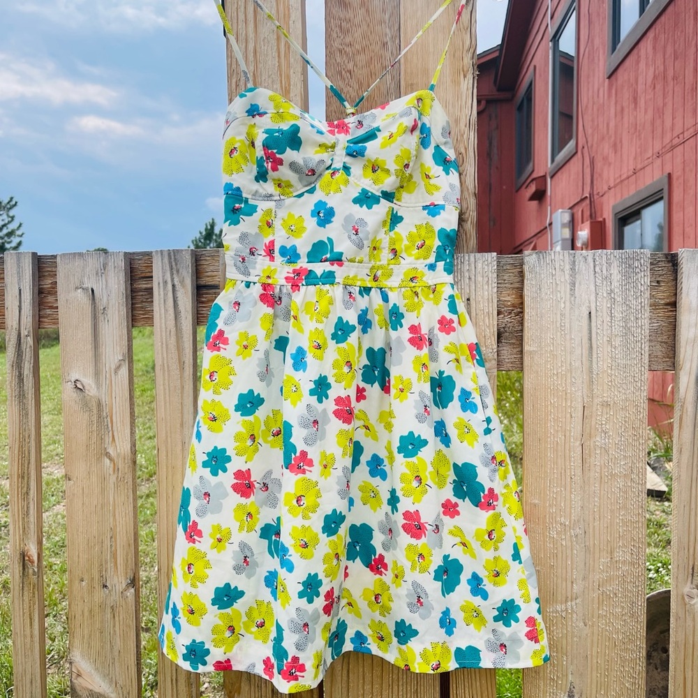 EUC - summer fun❣️ Bright festive print from beach to boardwalk 🍸🌞💃 - Picture 1 of 5